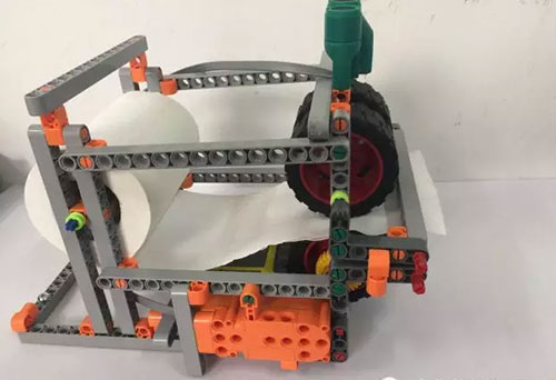 智能果殼箱，智慧出紙機(jī)……孩子們讓生活更智能！