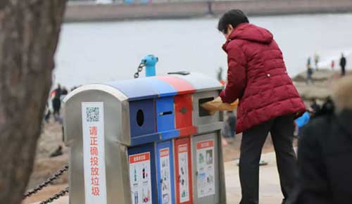 如何分類生活垃圾？四色垃圾桶，收納種類各不同